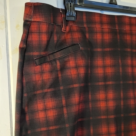 Maurices Buffalo Plaid Mini Skirt Size 2X - Picture 6 of 8